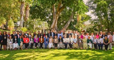 Margarita González Saravia inaugura reunión de RENIESTS, destacando la importancia de la política social y la coordinación interinstitucional.