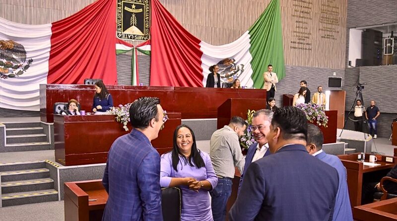 Subtítulo: La diputada Jazmín Solano aplaude la apuesta por la transformación digital del gobierno de Morelos como vía para modernizar, transparentar e incluir.